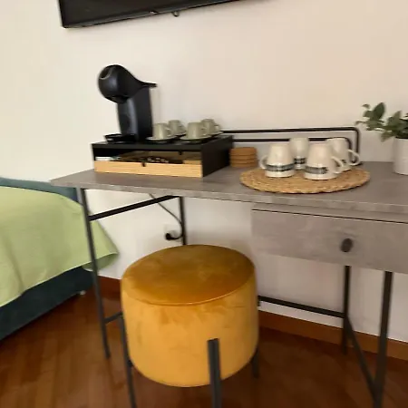 Apartment Two Chiaia 37