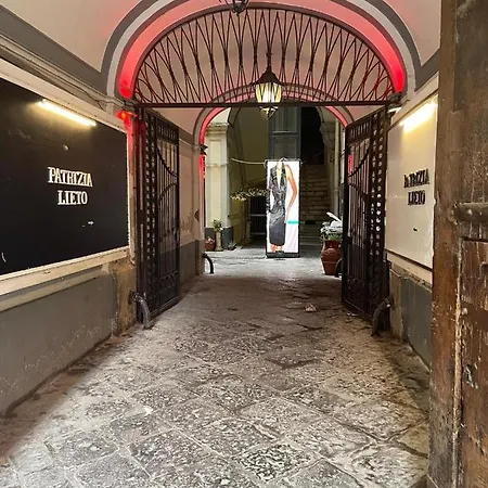 Two Chiaia 37 Apartman