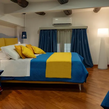 Two Chiaia 37 Nápoles